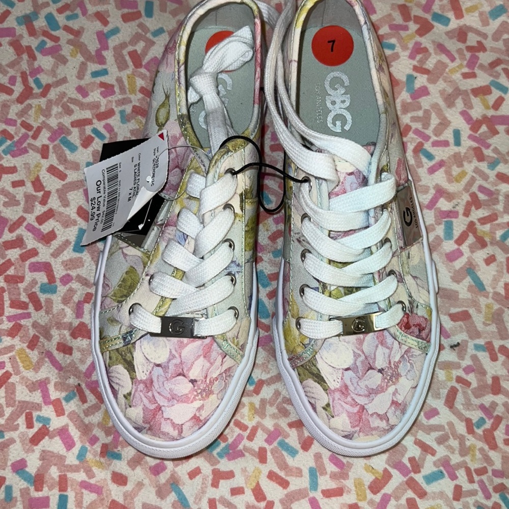 👟👟👟